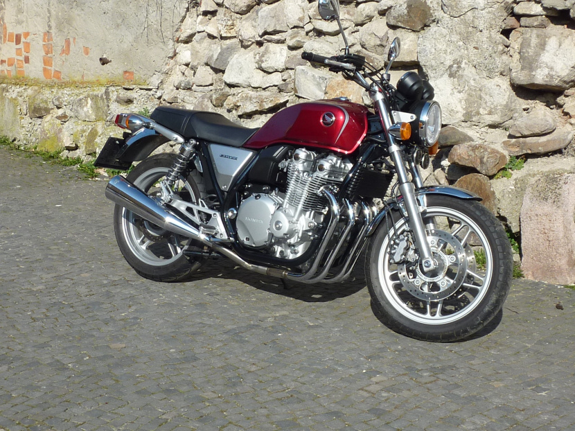 Dlhá chrómovaná verzia