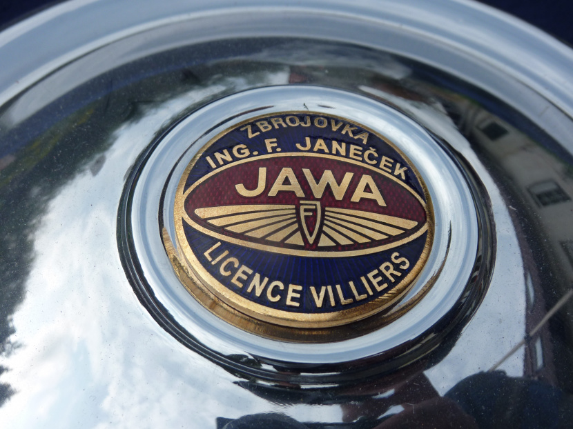 znak JAWA Licence VILLIERS smaltovaný