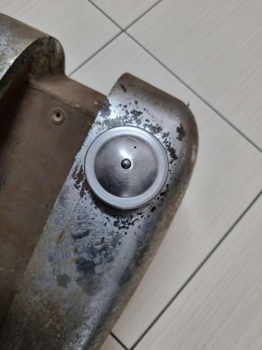 viečko palivovej nádrže JAWA 175 - 250 so závitom M55×1,5