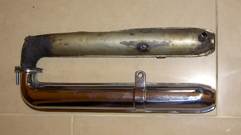 porovnanie výfukov JAWA 555 - originál / naša replika