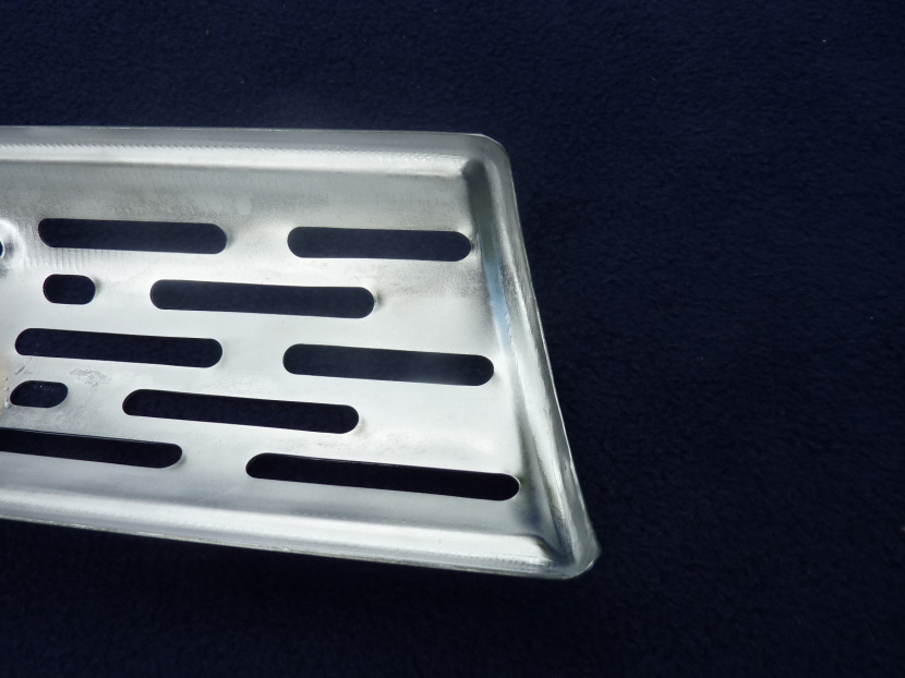 detail krytu výfuku JAWA 90 Trail / Cross proti popáleniu