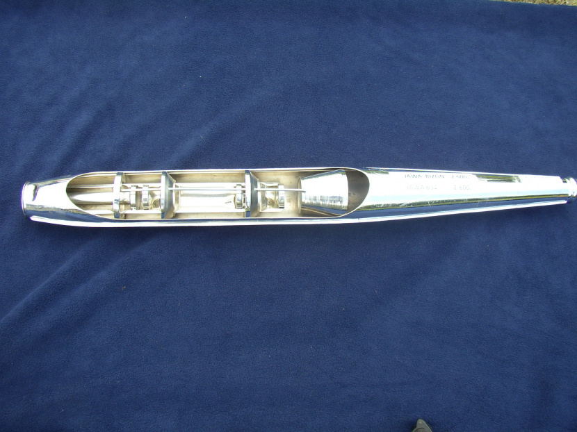 výfuk JAWA 634 - rez výfukom