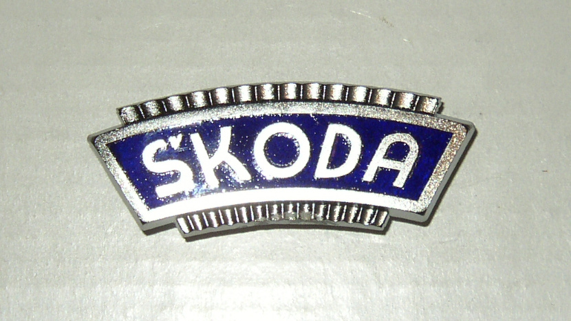 smaltovaný znak ŠKODA