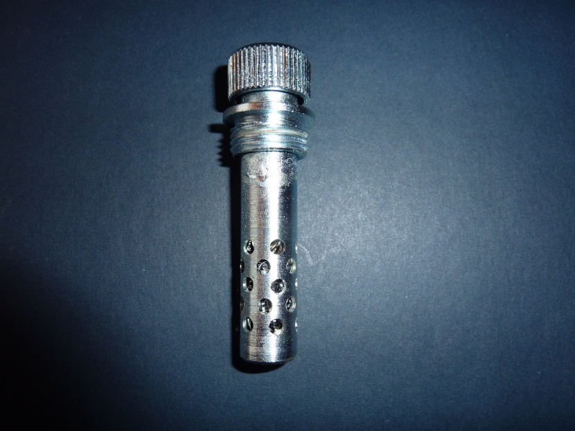 Predná vidlica BMW R12 - horný odfuk - odvzdušňovacia skrutka