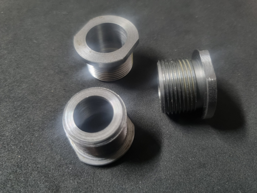 Predná vidlica BMW R12 - spodná matica prednej vidlice – pozícia 26