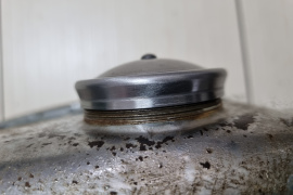 viečko palivovej nádrže JAWA 175 - 250 so závitom M55×1,5